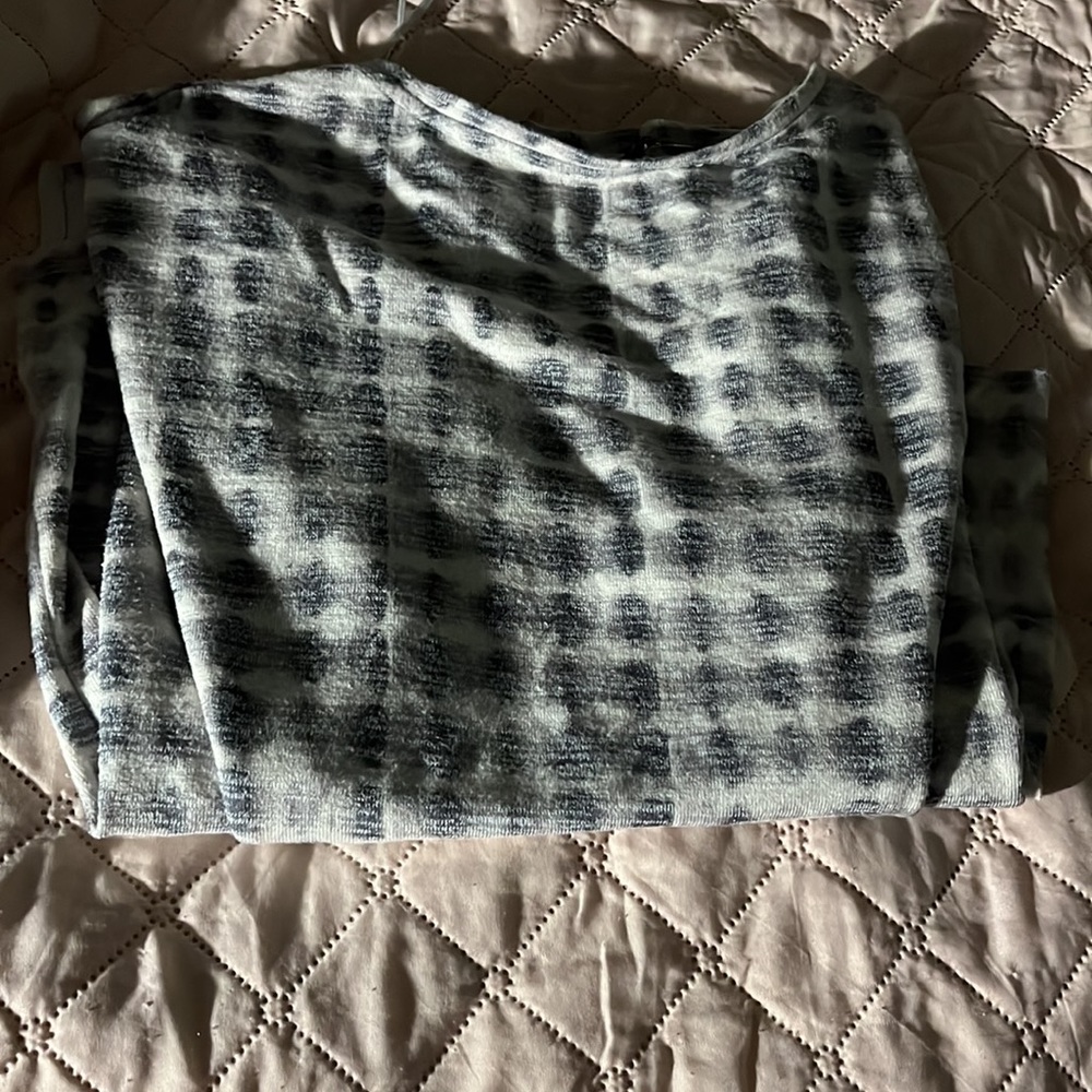 Jasmine and Juliana sweater